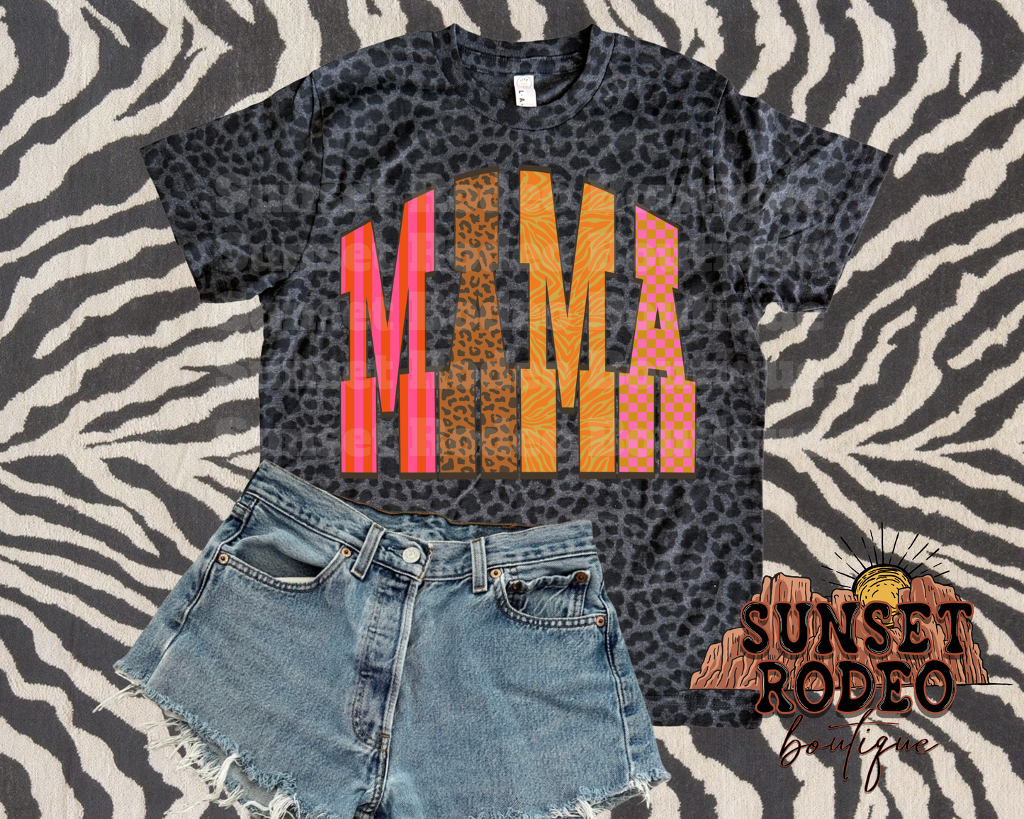 Mama black leopard tee