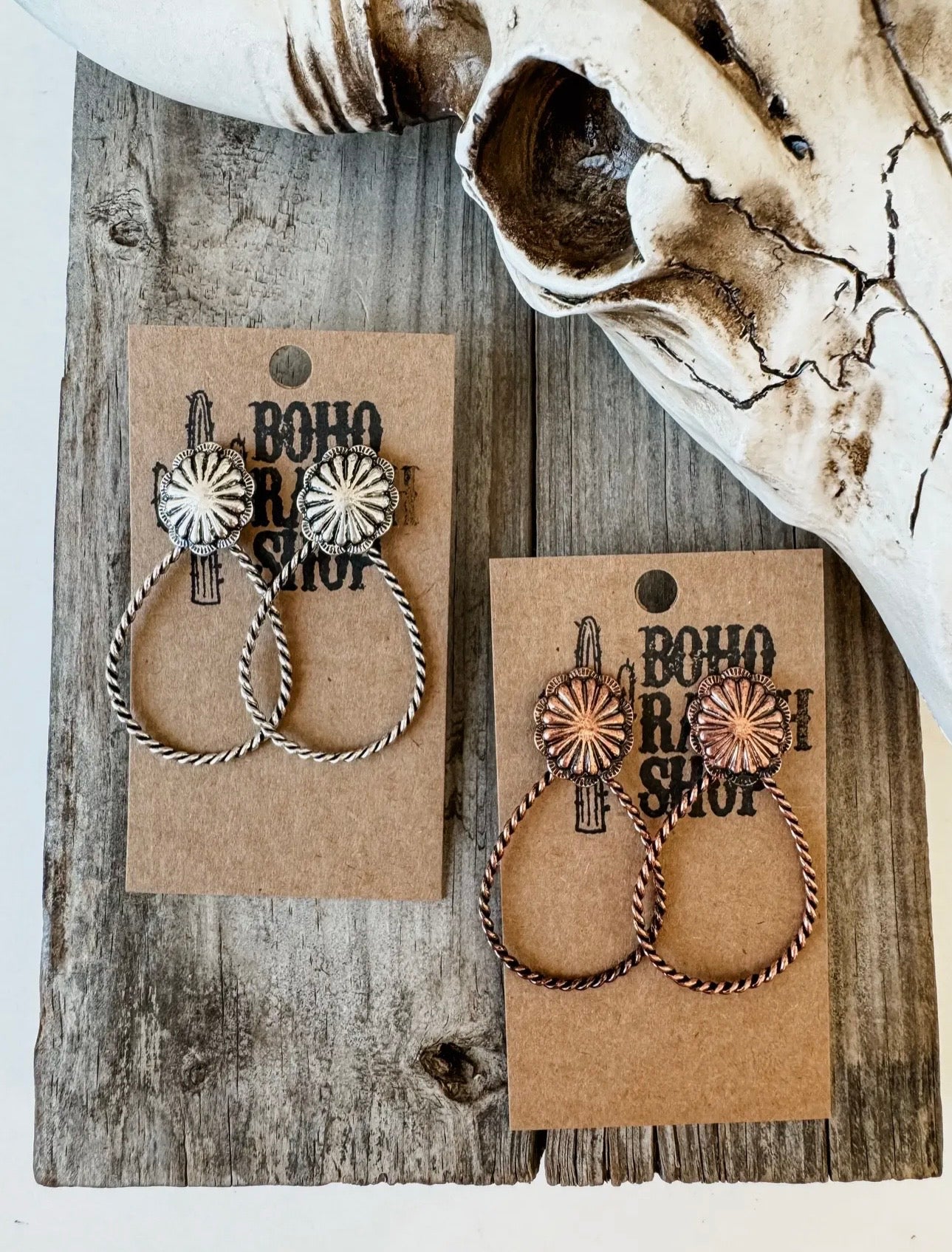Western Twisted Textured Hoop Conch